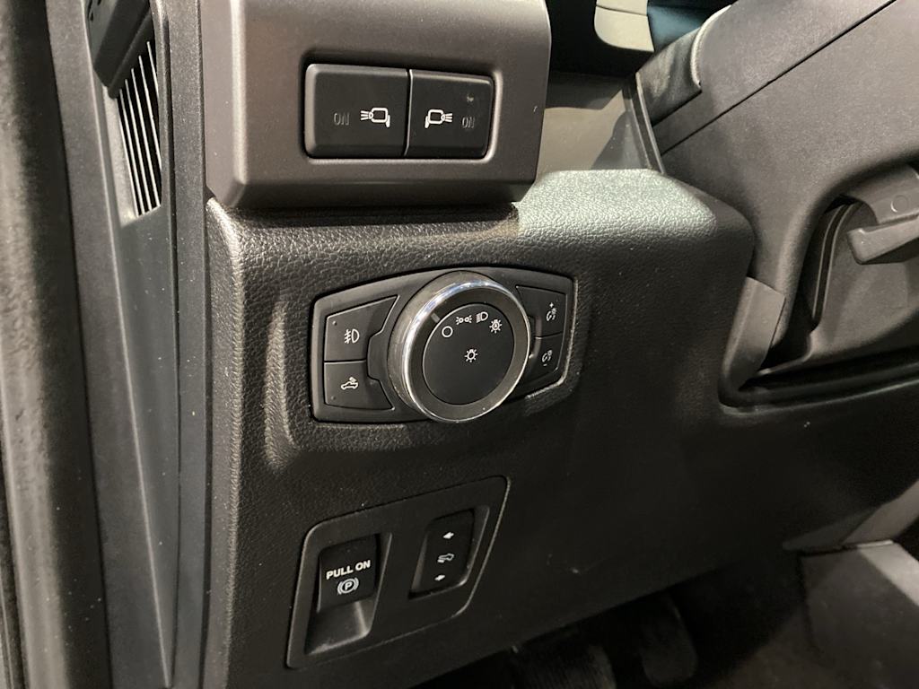 Thumbnail: 2020 Ford F-150 - 21