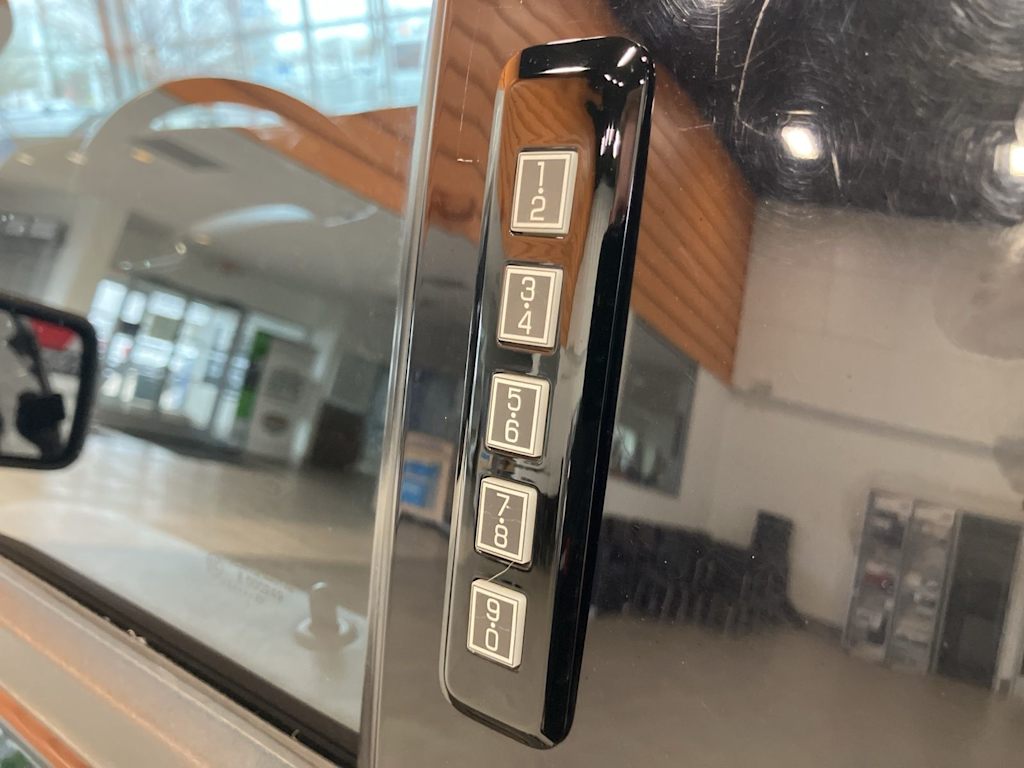 Thumbnail: 2022 Ford F-150 - 16