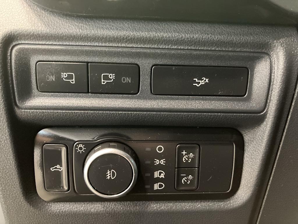 Thumbnail: 2022 Ford F-150 - 22