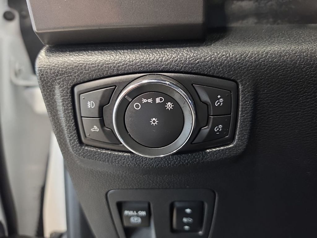 Thumbnail: 2016 Ford F-150 - 27