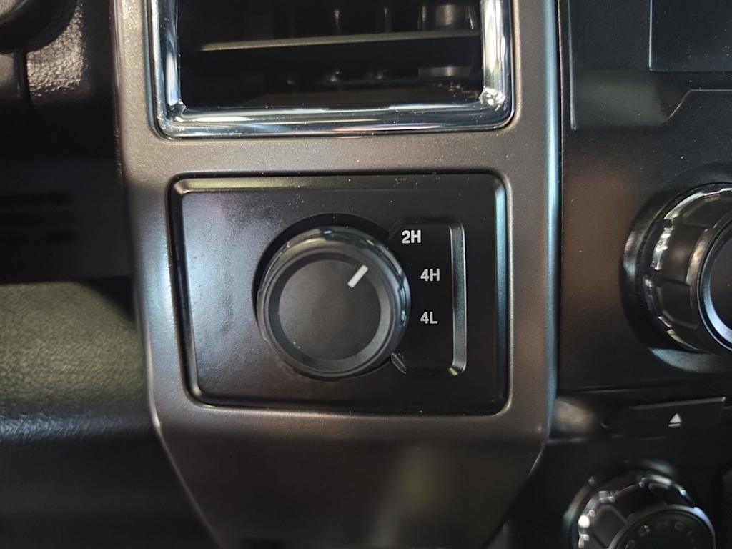Thumbnail: 2016 Ford F-150 - 31