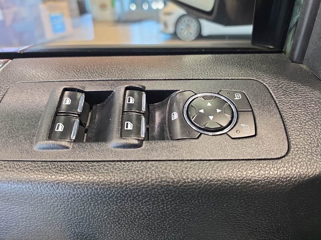 Thumbnail: 2016 Ford F-150 - 26