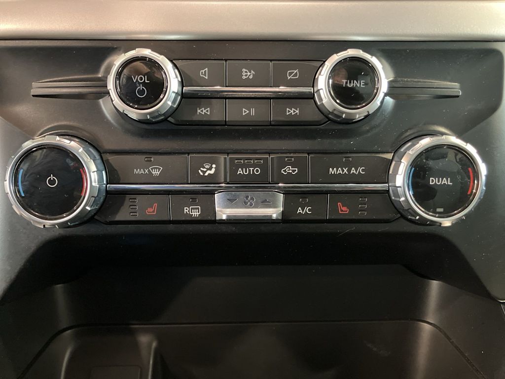 Thumbnail: 2023 Ford F-150 - 25