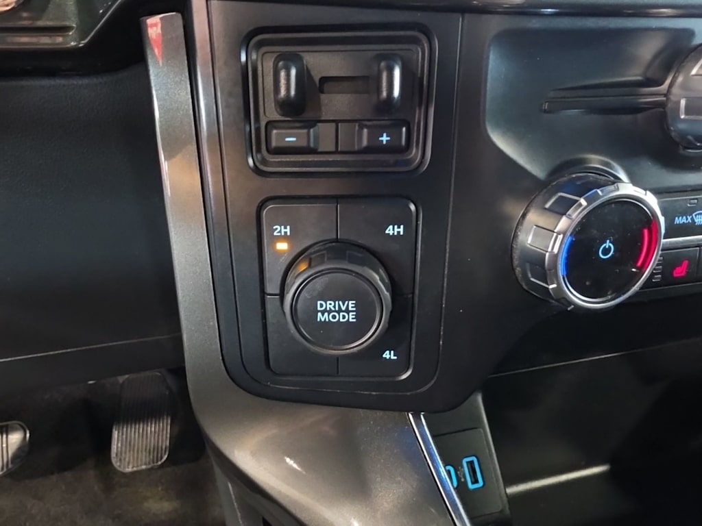 Thumbnail: 2023 Ford F-150 - 31
