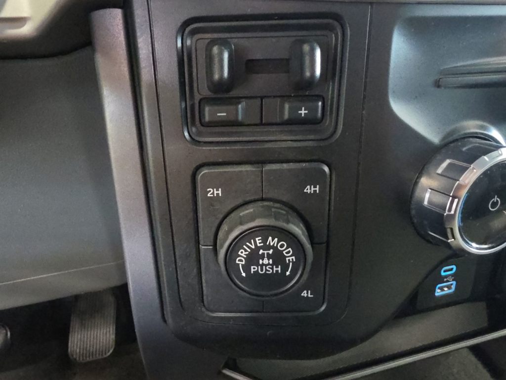 Thumbnail: 2023 Ford F-150 - 33