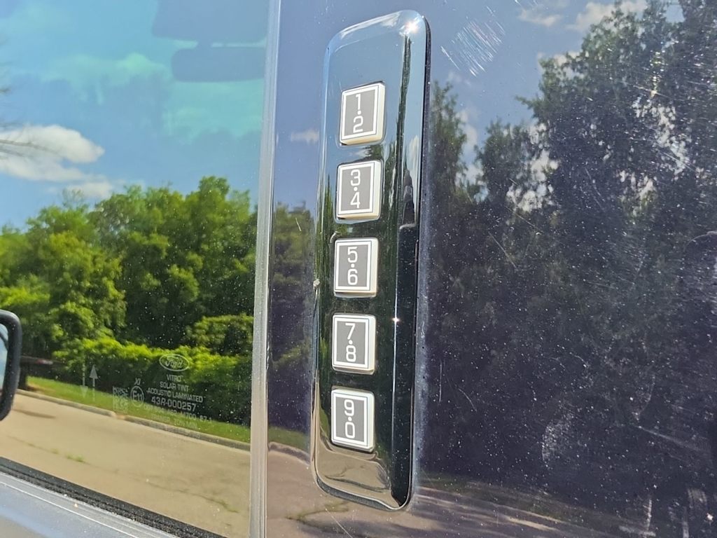 Thumbnail: 2022 Ford F-150 - 14