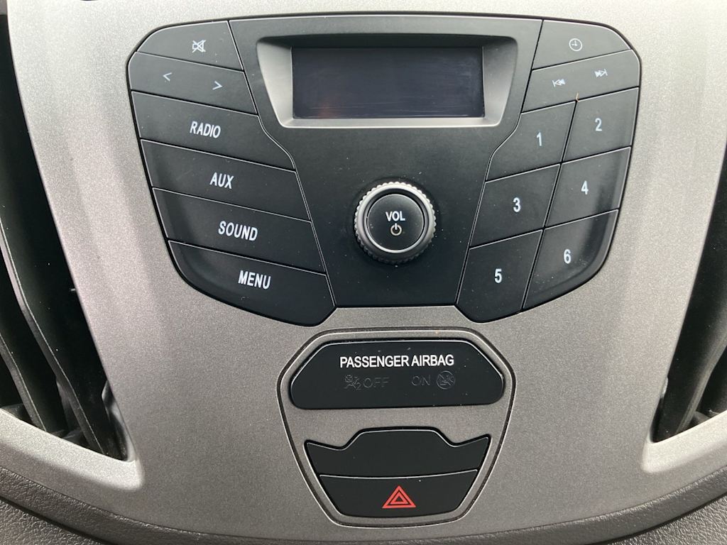 Thumbnail: 2017 Ford Transit Series - 23