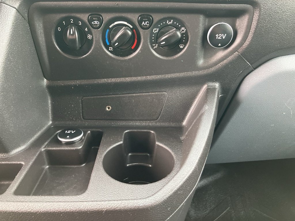 Thumbnail: 2017 Ford Transit Series - 35