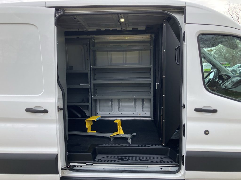 Thumbnail: 2017 Ford Transit Series - 37