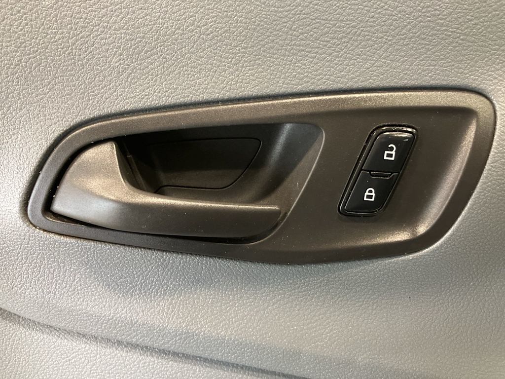 Thumbnail: 2017 Ford Transit Series - 12