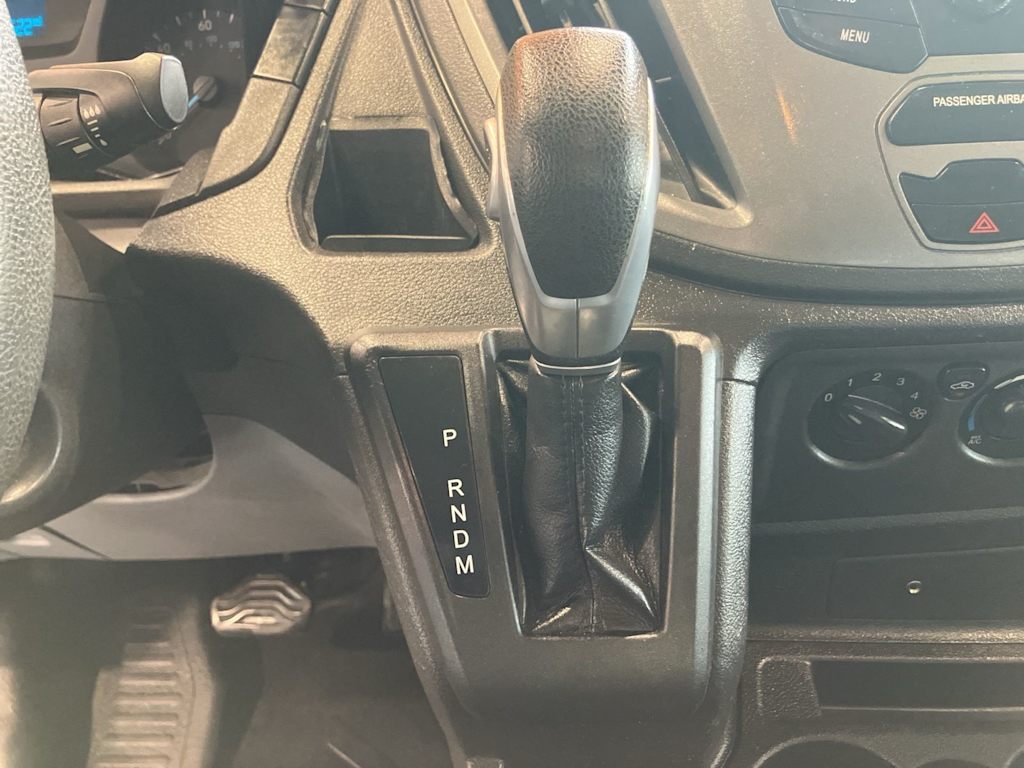 Thumbnail: 2017 Ford Transit Series - 10