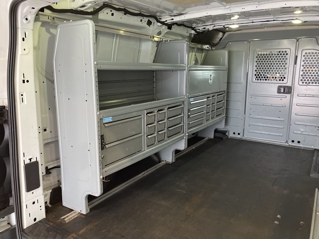 Thumbnail: 2017 Ford Transit Series - 23