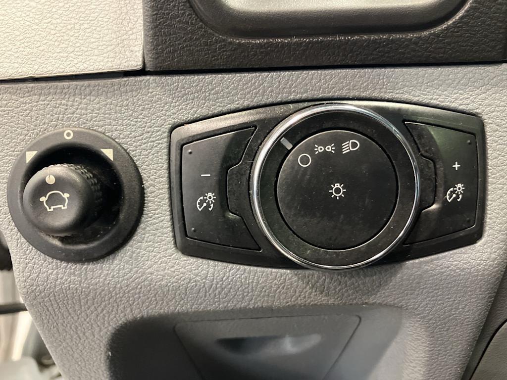 Thumbnail: 2017 Ford Transit Series - 17