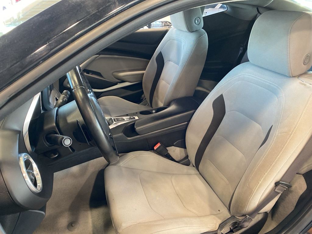 Thumbnail: 2016 Chevrolet Camaro - 9