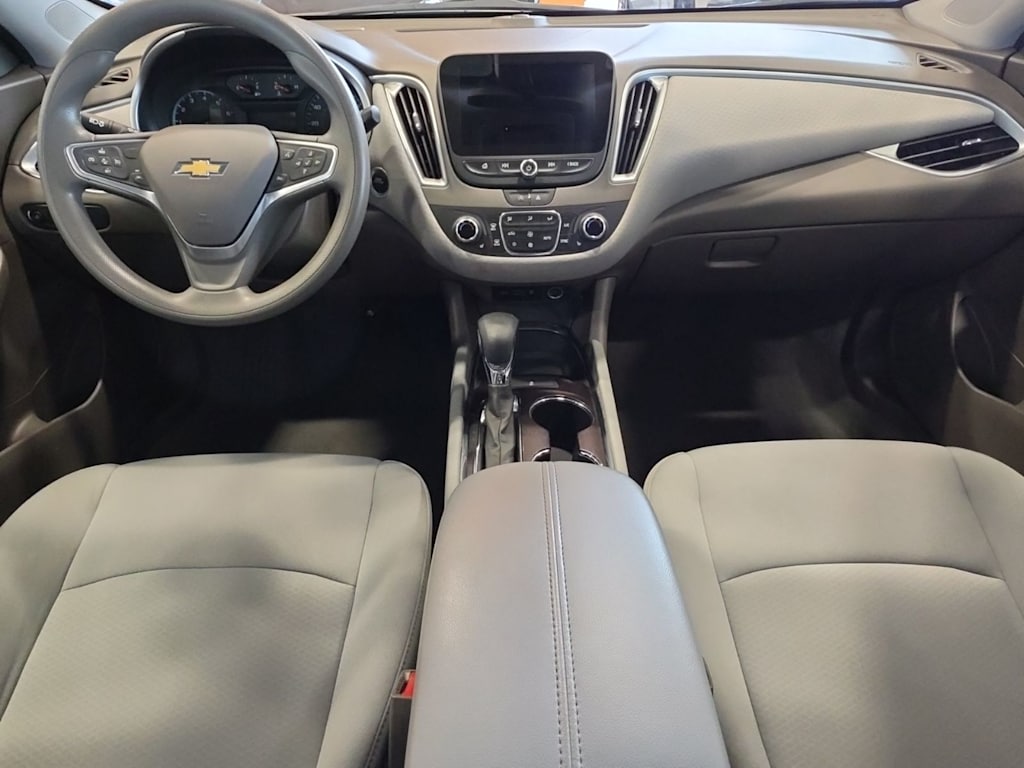 Thumbnail: 2023 Chevrolet Malibu - 2