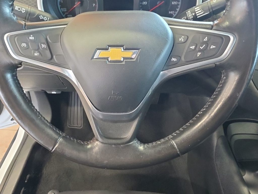 Thumbnail: 2022 Chevrolet Malibu - 24