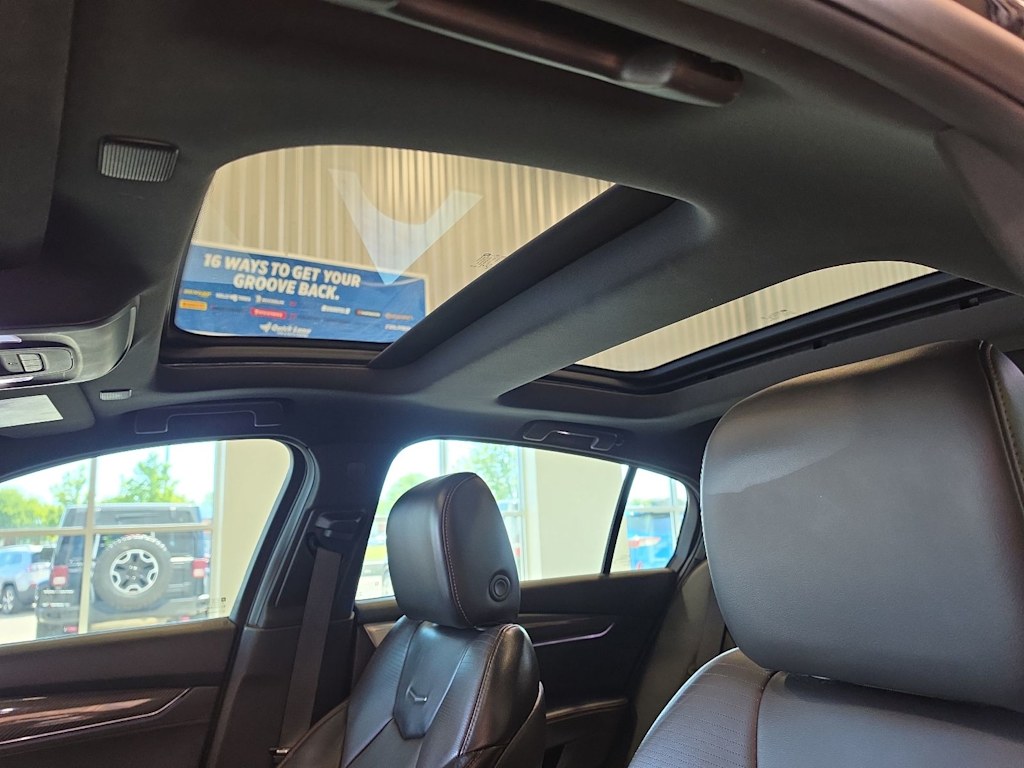 Thumbnail: 2023 Cadillac CT5 - 24