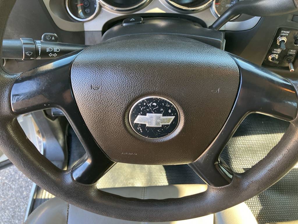 Thumbnail: 2011 Chevrolet Silverado 3500 - 19