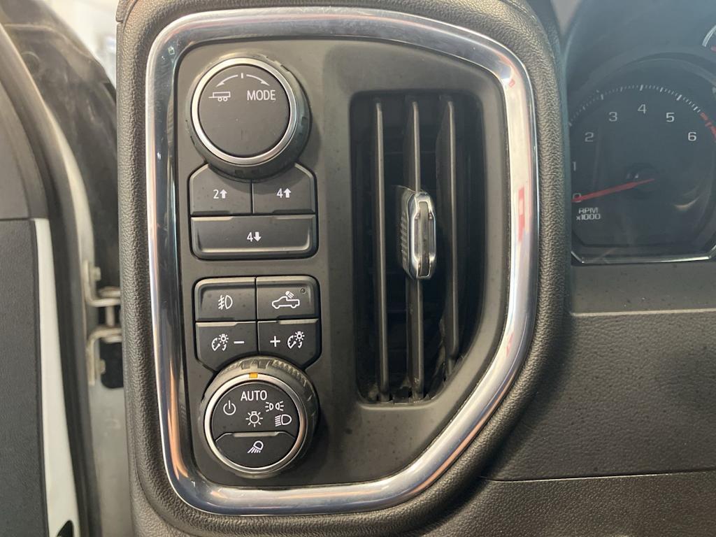 Thumbnail: 2021 Chevrolet Silverado 2500 - 18