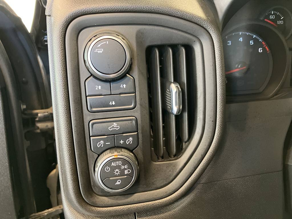 Thumbnail: 2021 Chevrolet Silverado 2500 - 19