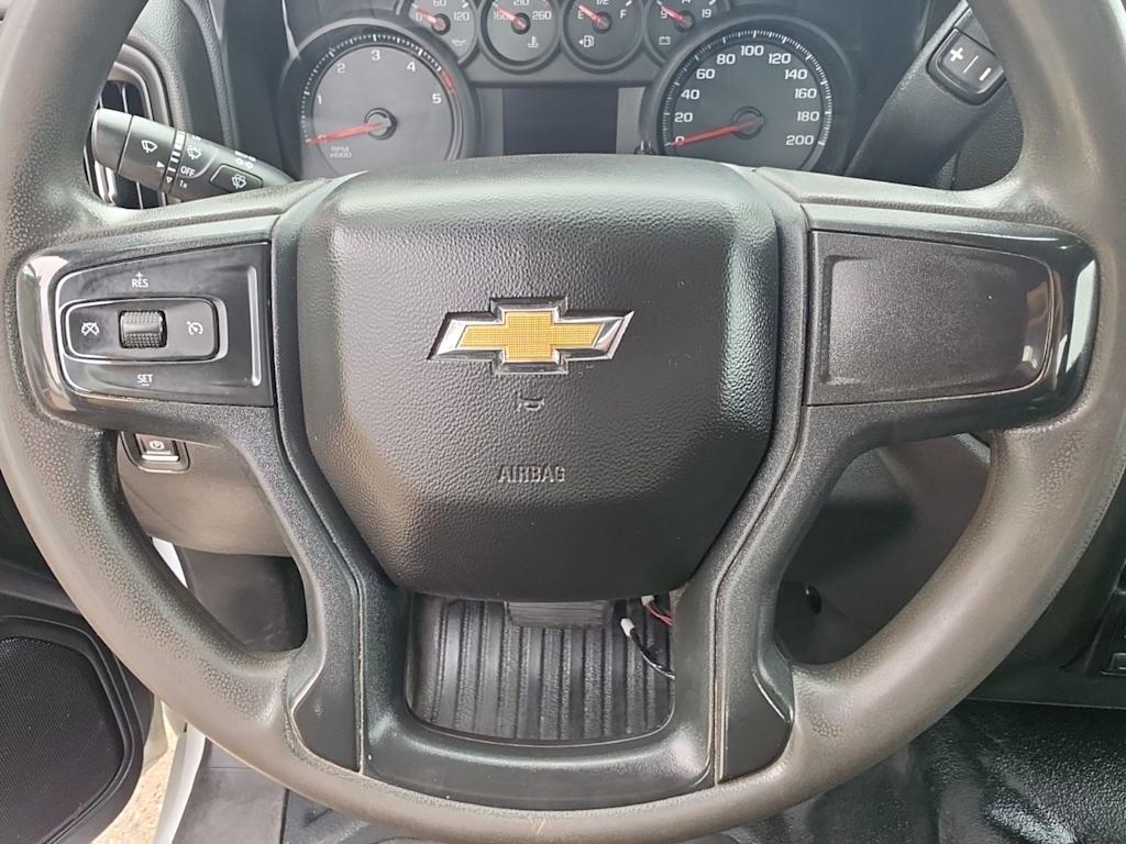 Thumbnail: 2022 Chevrolet Silverado 3500 - 22