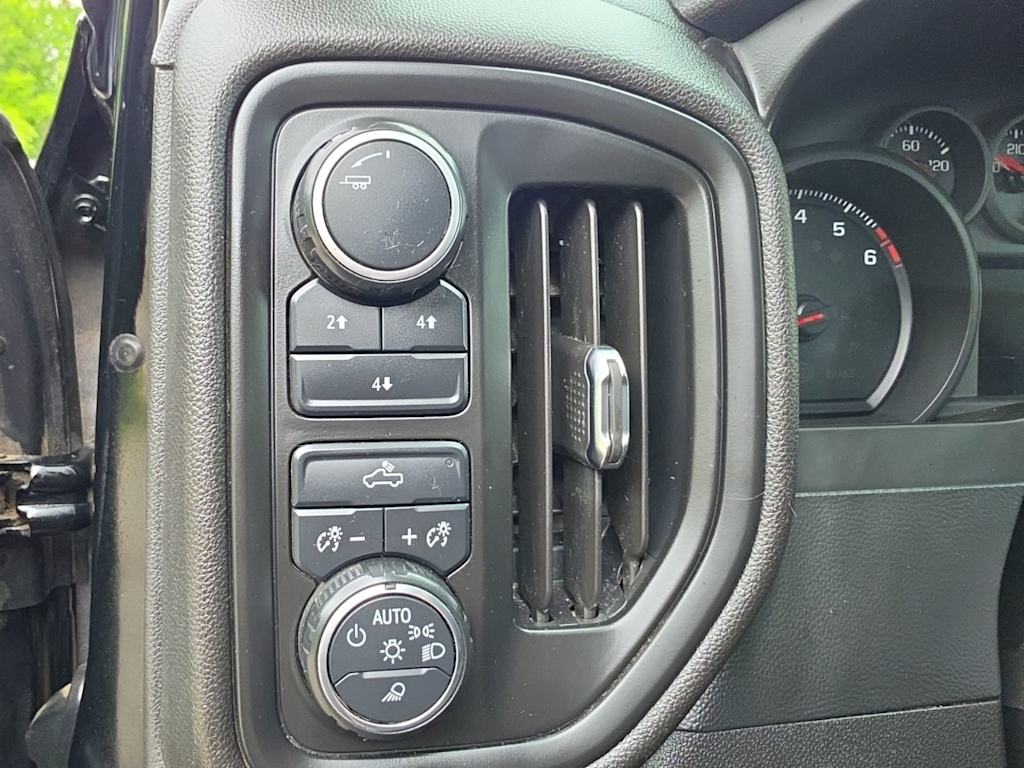 Thumbnail: 2020 Chevrolet Silverado 2500 - 22