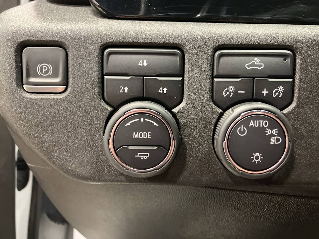 Thumbnail: 2024 Chevrolet Silverado 2500 - 19