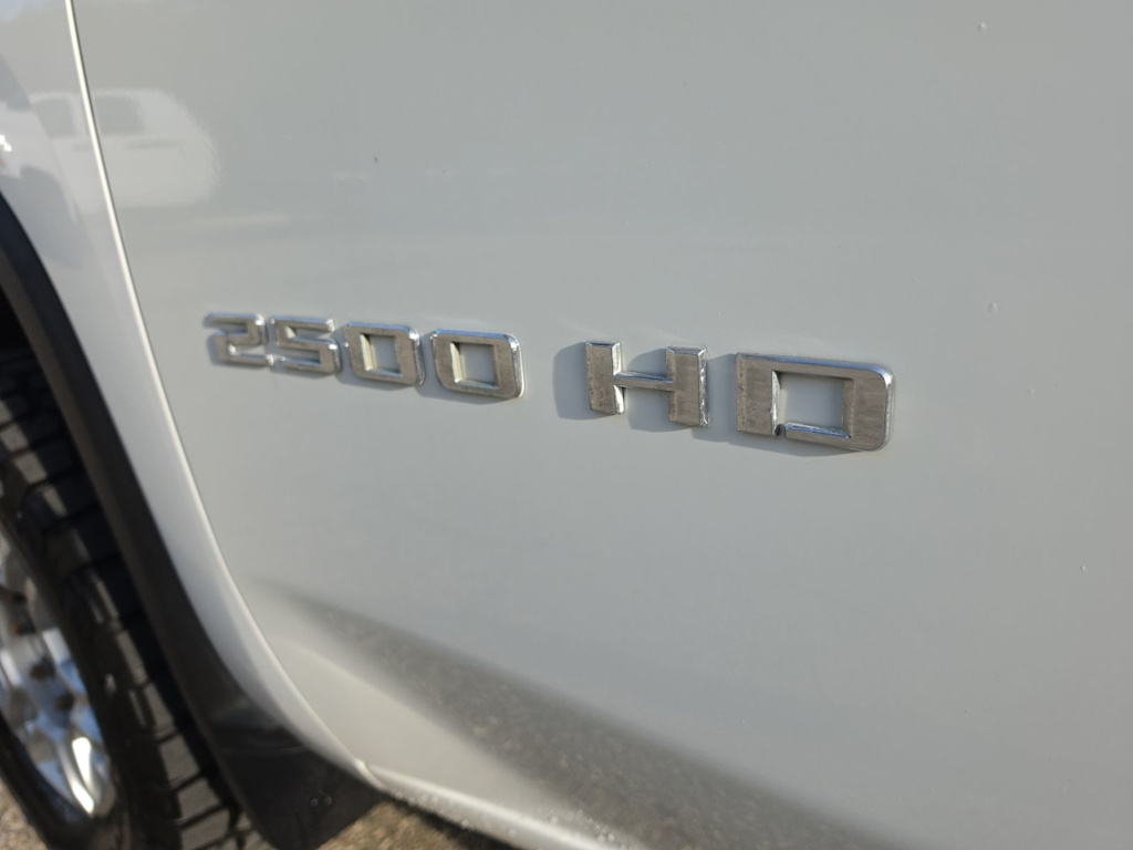 Thumbnail: 2023 Chevrolet Silverado 2500 - 6