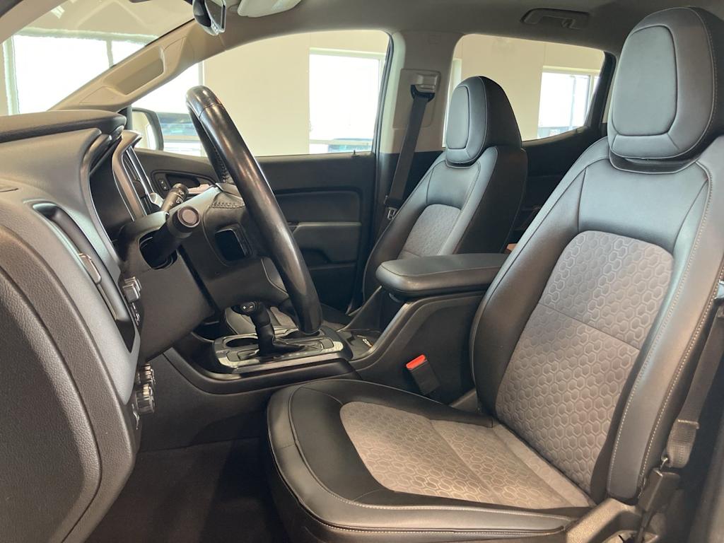 Thumbnail: 2020 Chevrolet Colorado - 9