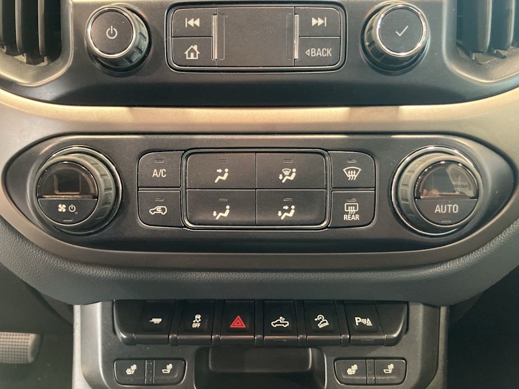 Thumbnail: 2020 Chevrolet Colorado - 23