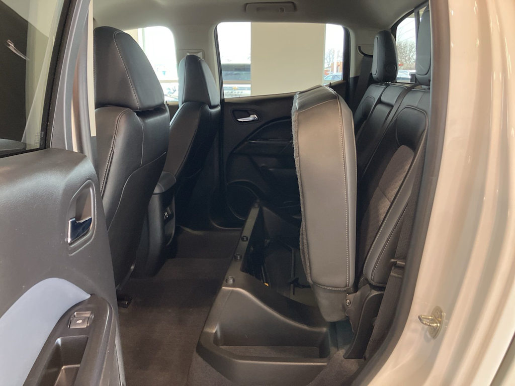 Thumbnail: 2020 Chevrolet Colorado - 27