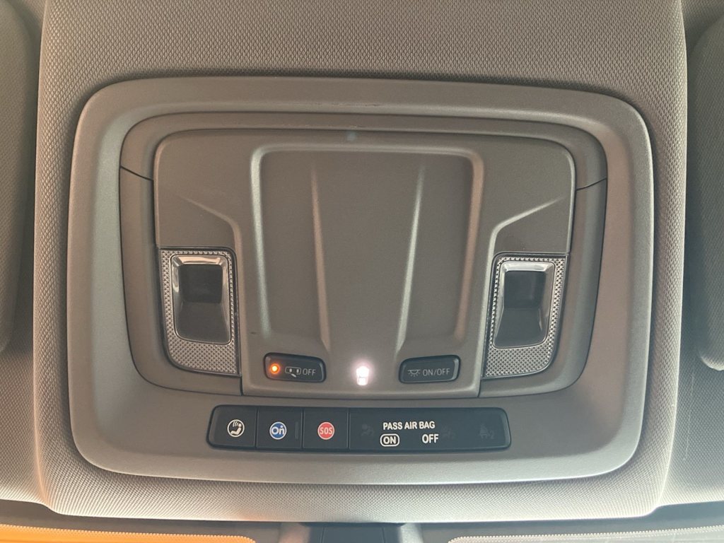Thumbnail: 2019 Chevrolet Silverado 1500 - 23