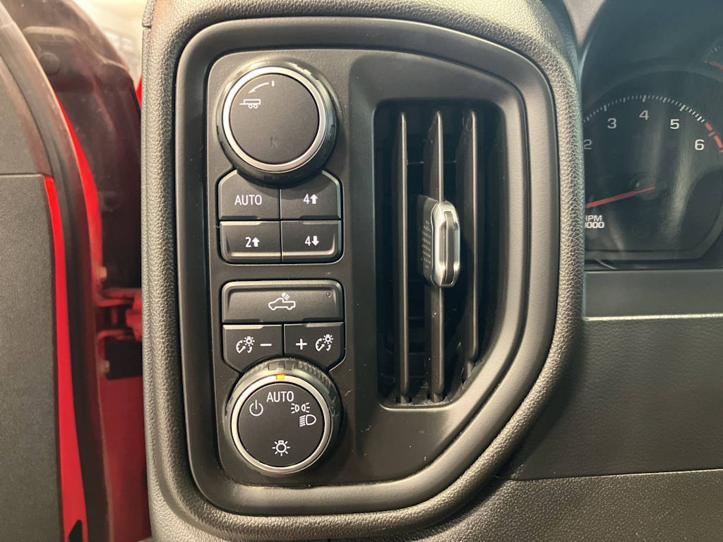 Thumbnail: 2019 Chevrolet Silverado 1500 - 18