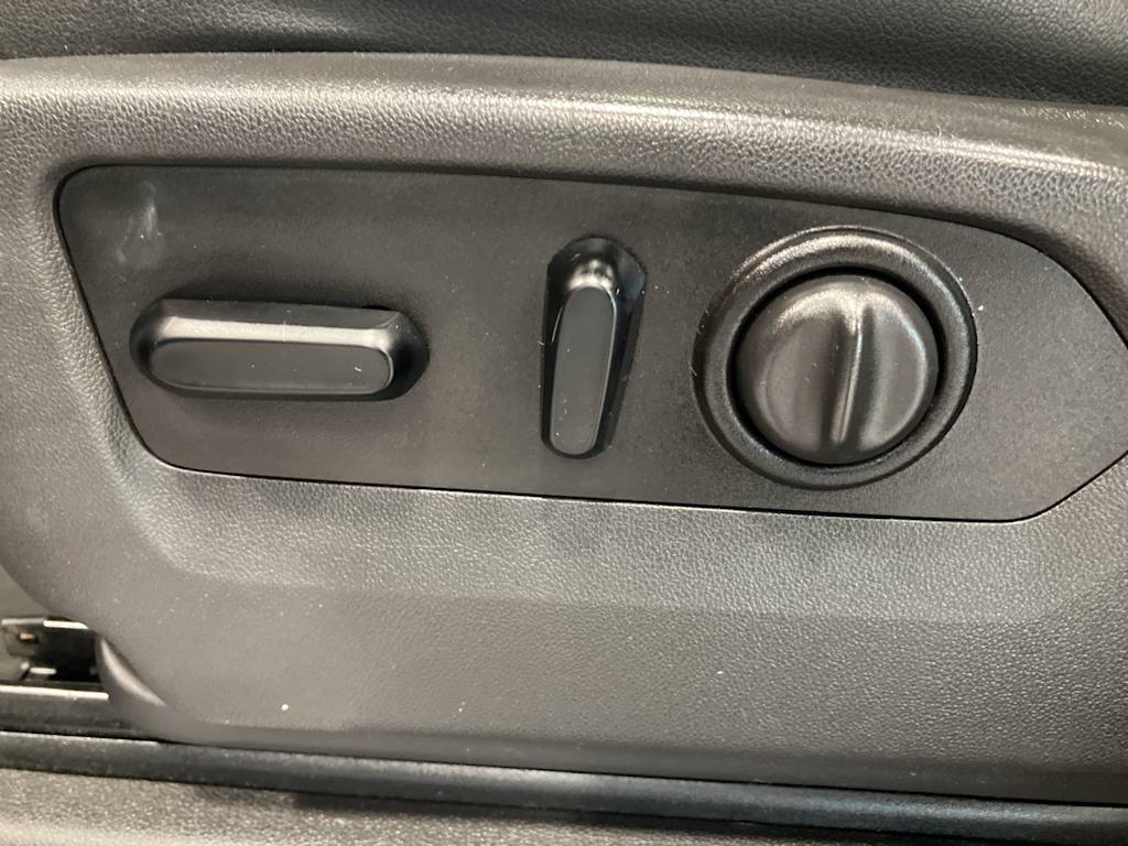 Thumbnail: 2021 Chevrolet Silverado 1500 - 17