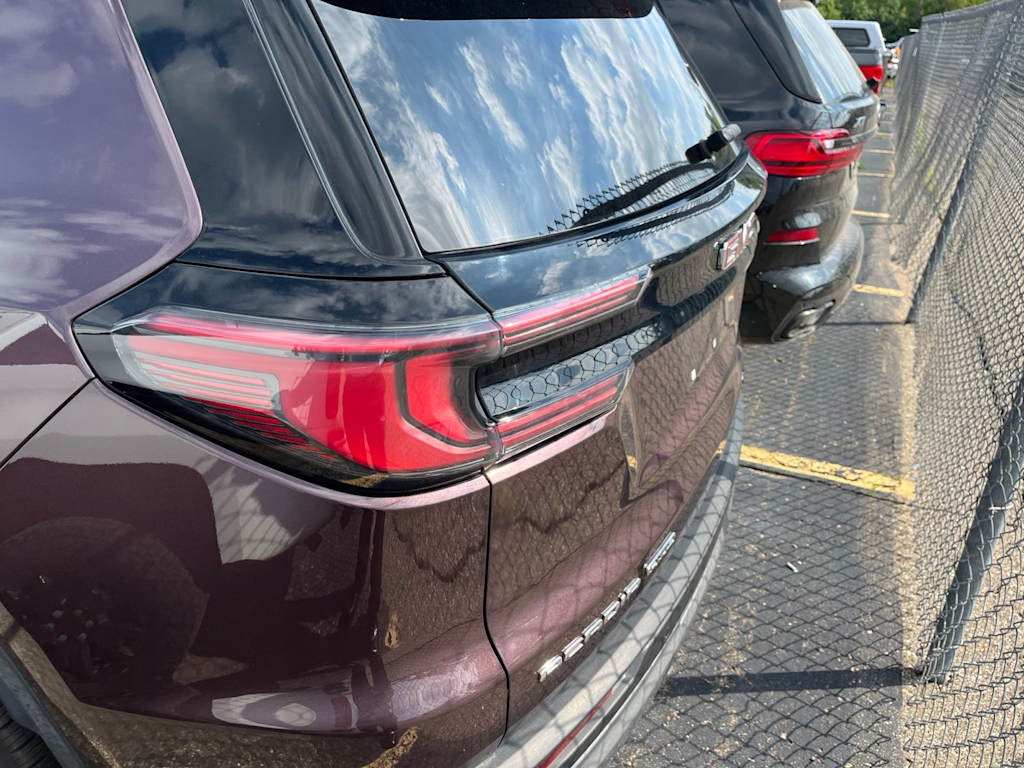 Thumbnail: 2024 GMC Acadia - 12
