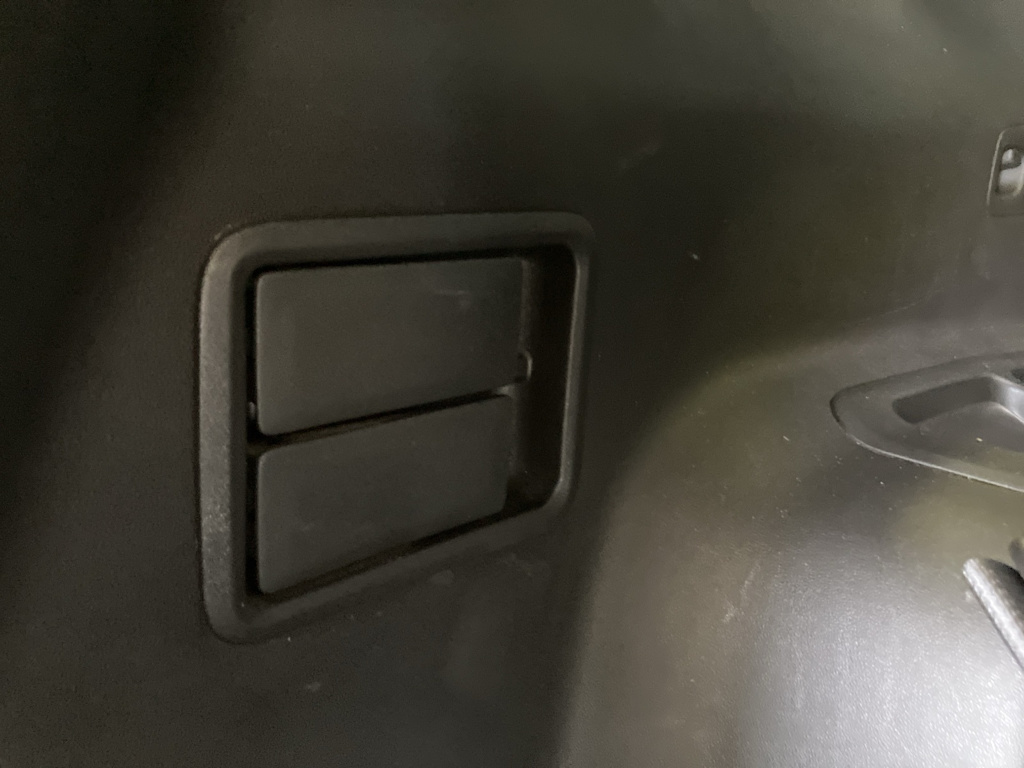 Thumbnail: 2019 GMC Acadia - 32