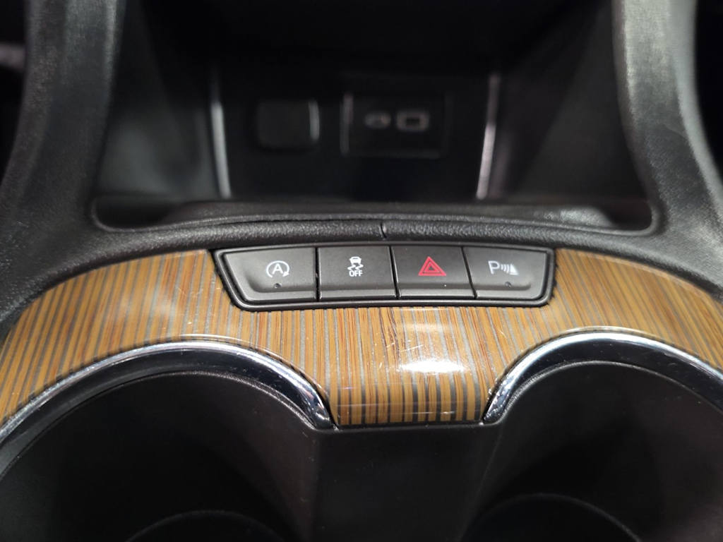 Thumbnail: 2021 GMC Acadia - 25
