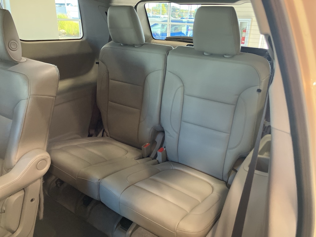 Thumbnail: 2017 GMC Acadia - 30