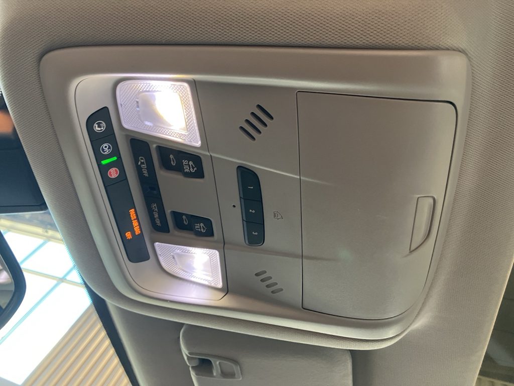 Thumbnail: 2017 GMC Acadia - 28