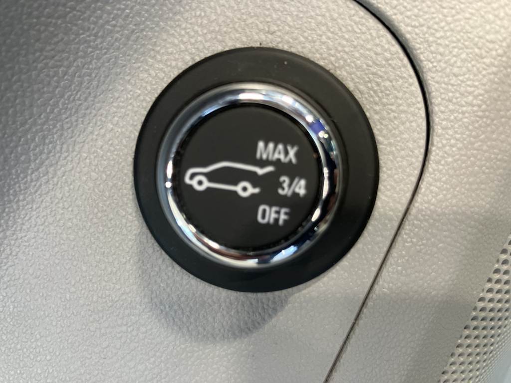 Thumbnail: 2017 GMC Acadia - 21