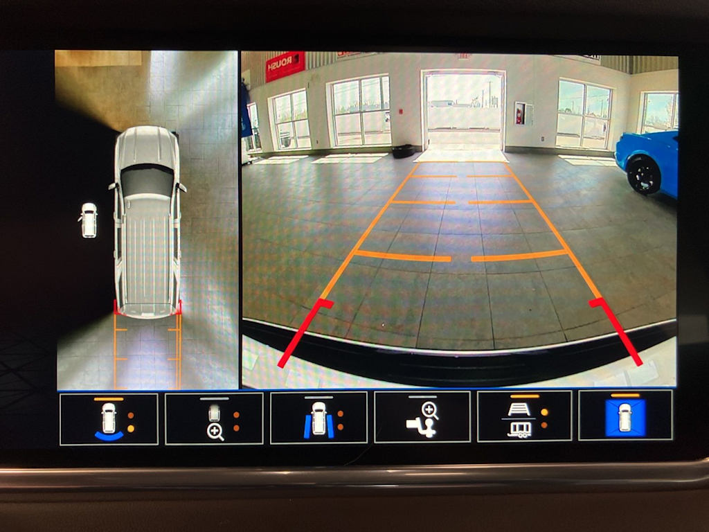 Thumbnail: 2023 GMC Yukon - 28