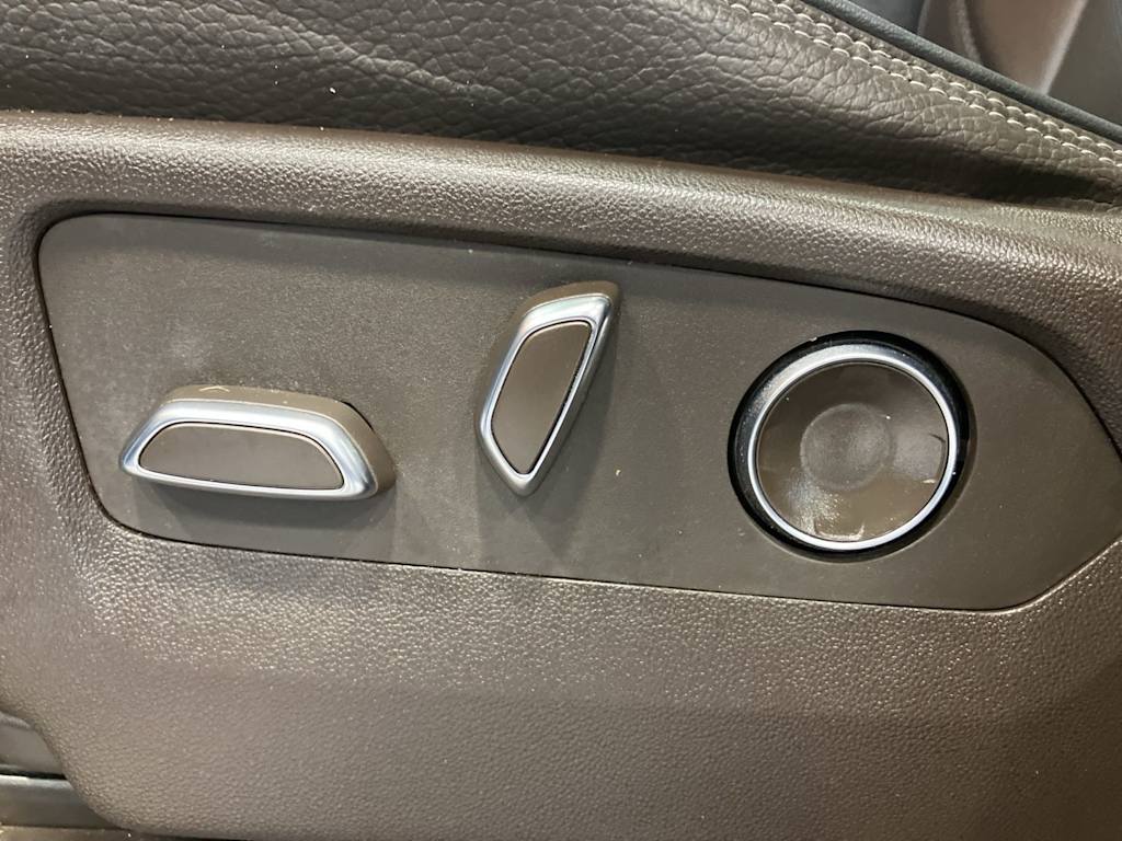 Thumbnail: 2023 GMC Yukon - 20