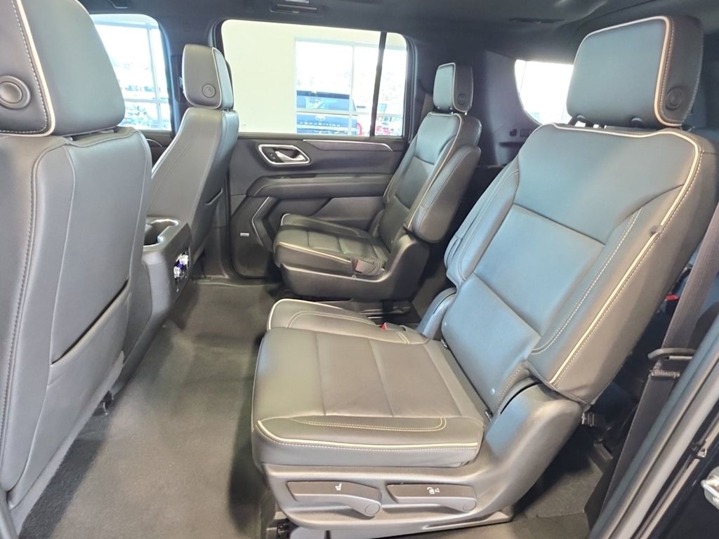 Thumbnail: 2023 GMC Yukon XL - 9