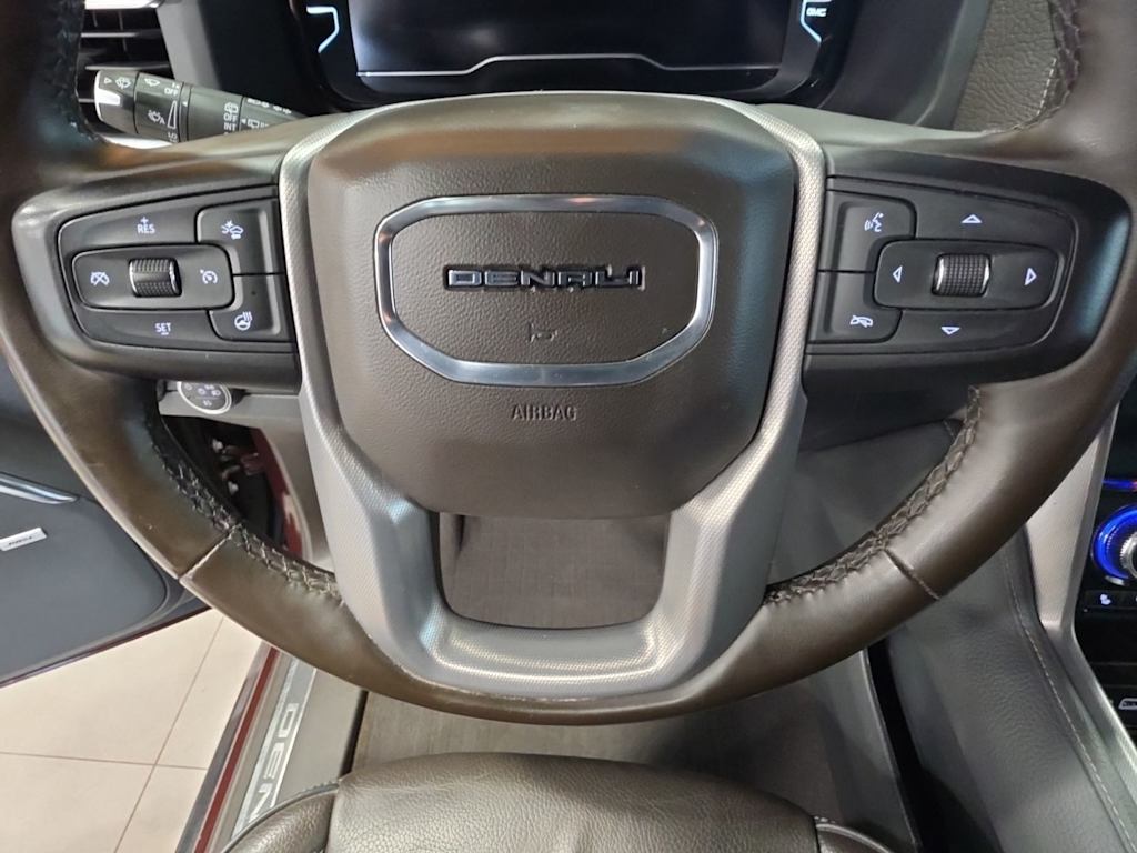 Thumbnail: 2023 GMC Yukon XL - 28