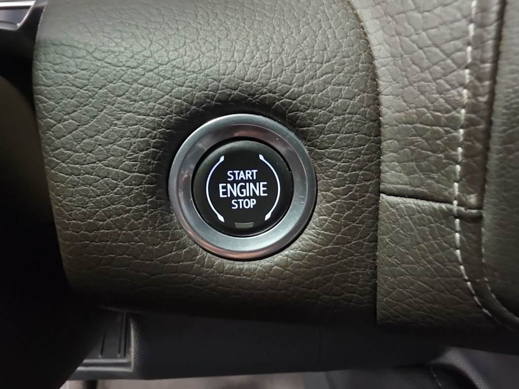 Thumbnail: 2023 GMC Yukon XL - 29