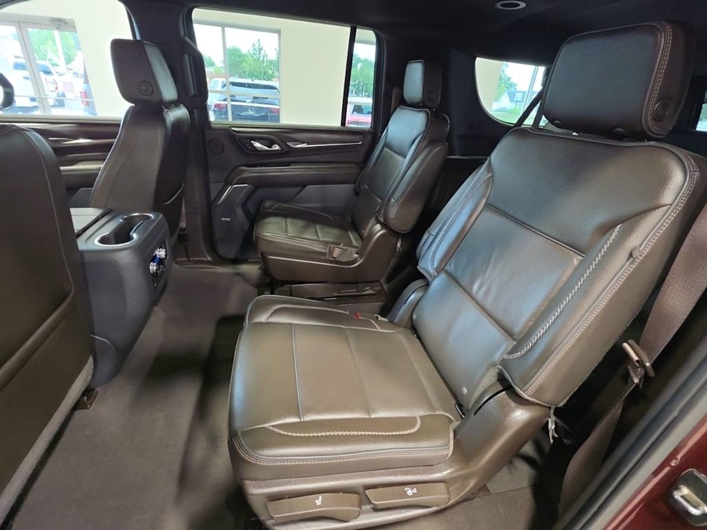 Thumbnail: 2023 GMC Yukon XL - 9