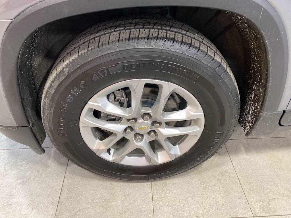 Thumbnail: 2021 Chevrolet Traverse - 7