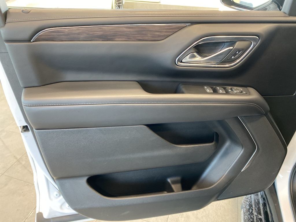 Thumbnail: 2023 Chevrolet Tahoe - 20