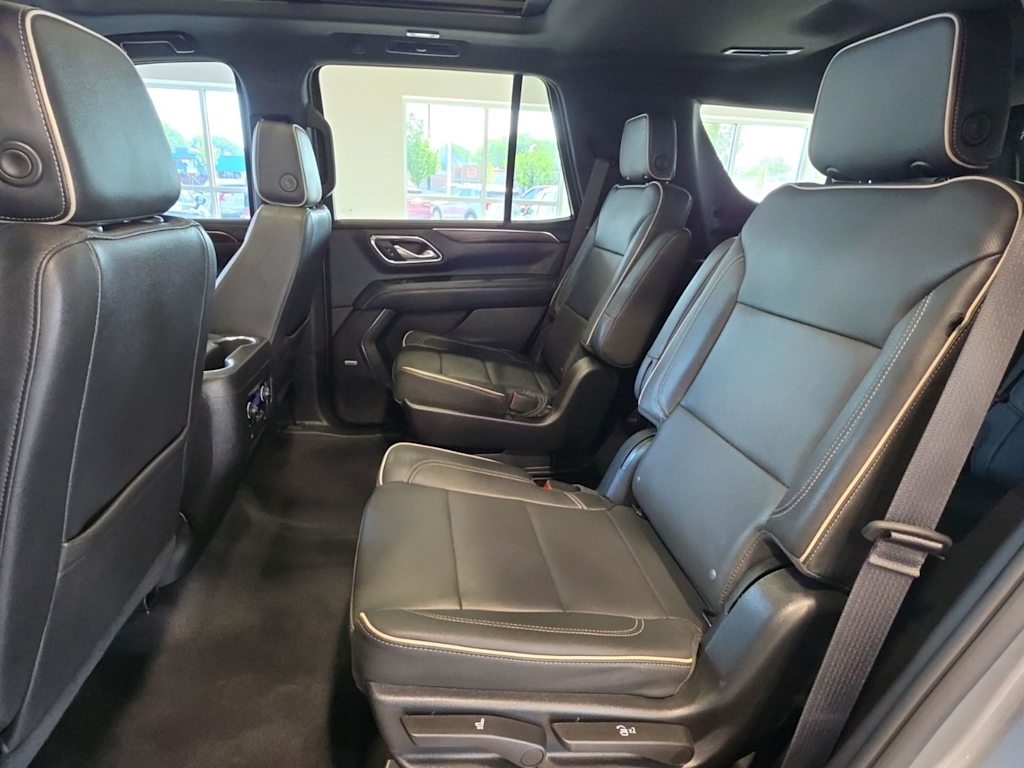 Thumbnail: 2023 Chevrolet Tahoe - 9