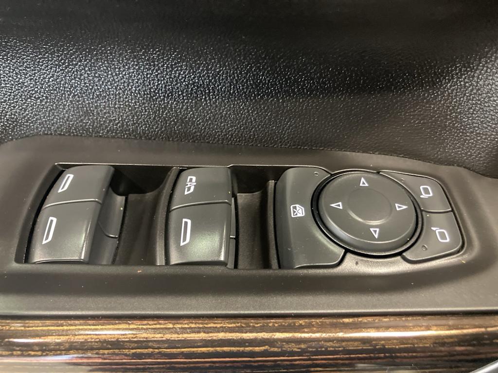 Thumbnail: 2021 GMC Sierra 2500 - 18